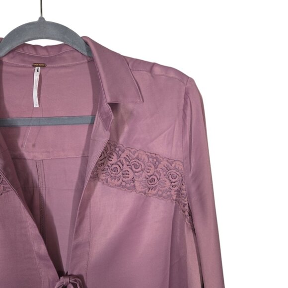 FREE PEOPLE  Lucia Two Piece Set Pink Satin Lace Bohemian Outfit Size Small NWOT - Picture 3 of 12